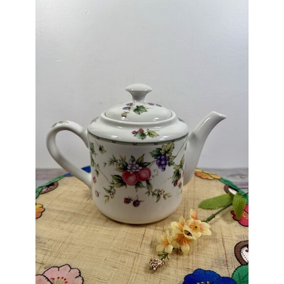 Andrea By Sadek Corona 7” Teapot Pitcher Fruit Design 32 oz Porcelain Japan - Picture 15 of 15